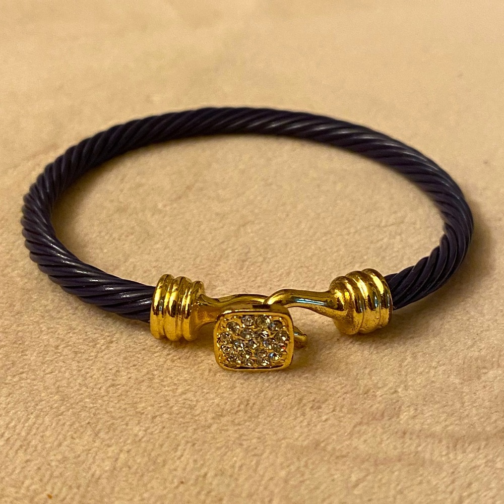 Navy Wire Rope Style & Hook Bracelet 🪝